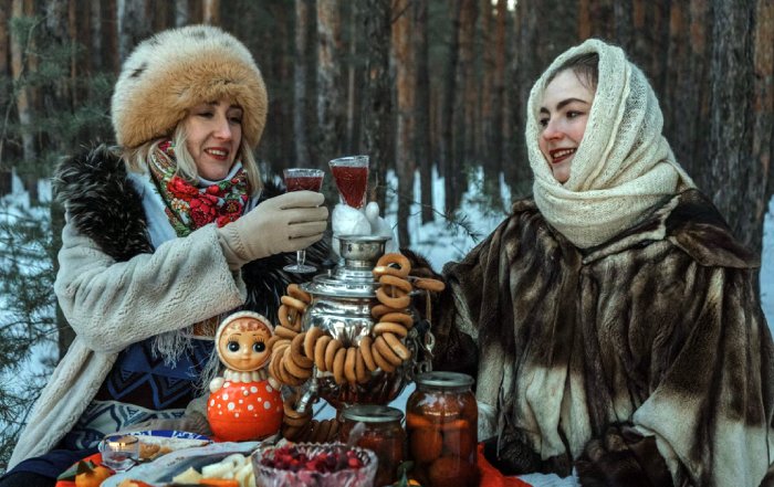 Article Image for Cultural Traditions Adapting to Modern Lifestyles